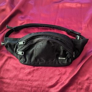 Pacsafe Fanny Pack Travel Safe Waist Bag Hip Pouch Purse Black